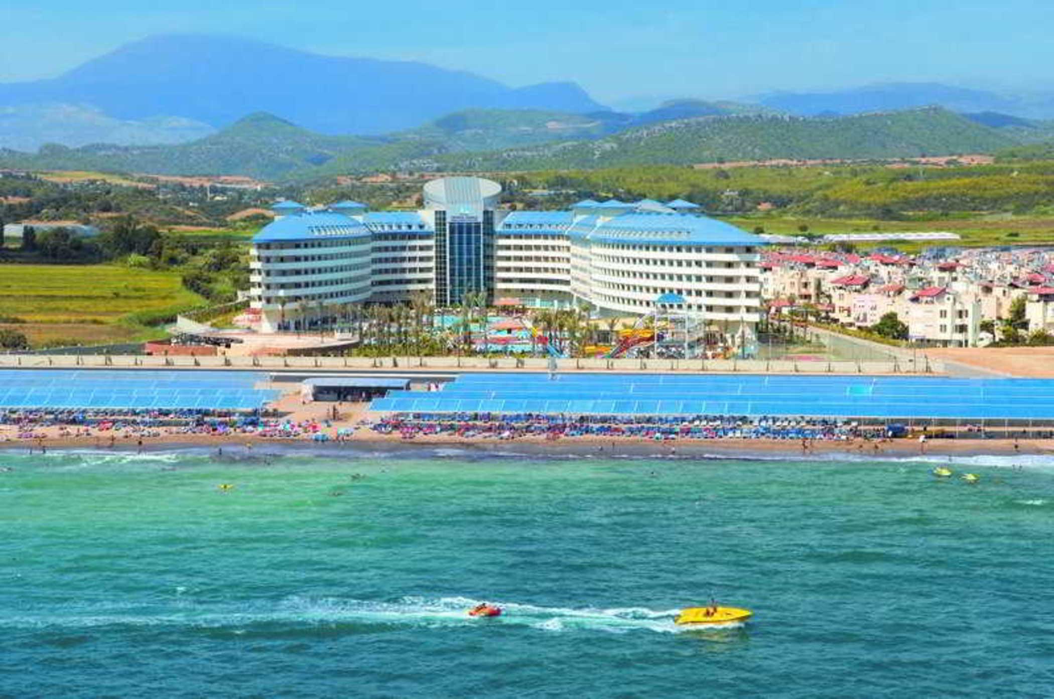 Crystal Admiral Resort Suites & Spa Kızılot Esterno foto