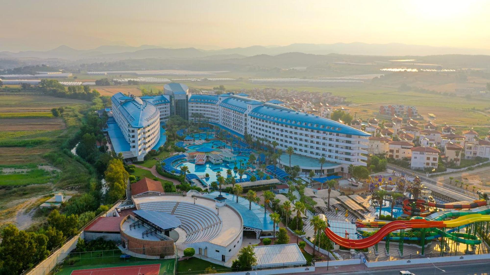 Crystal Admiral Resort Suites & Spa Kızılot Esterno foto